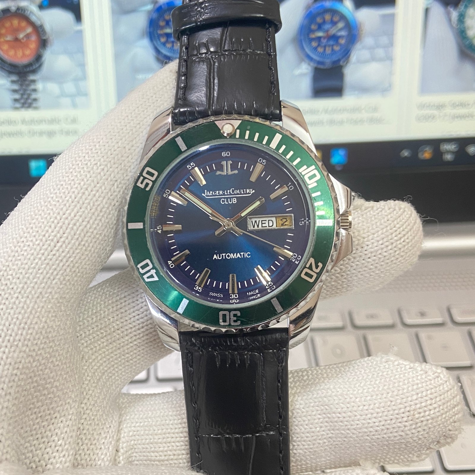 Vintage Jaeger Lecoultre Club Automatic AS 2066 Blue Face Rotating Bezel Black Band Men's Wrist Watch D10