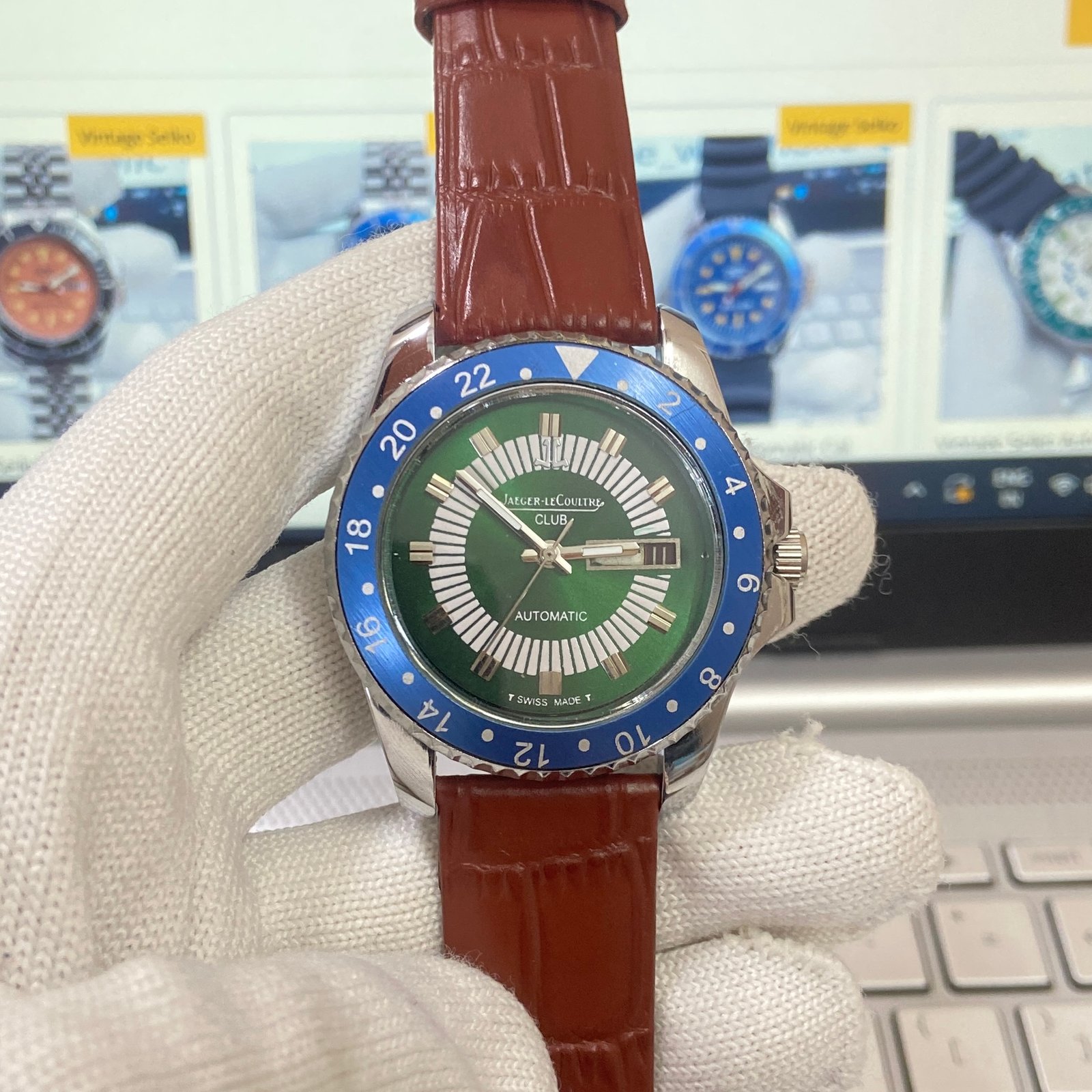 Vintage Jaeger Lecoultre Club Automatic AS 2066 Green Face Rotating Bezel Brown Band Men's Wrist Watch D27