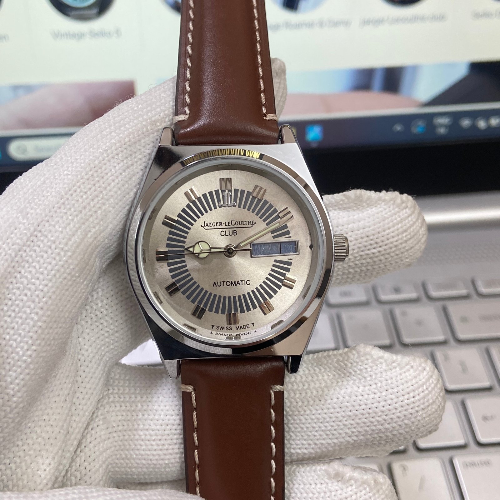 Vintage Jaeger Lecoultre Club Automatic AS  2066 Silver Face Brown Band Day-Date Men's Wrist Watch D40