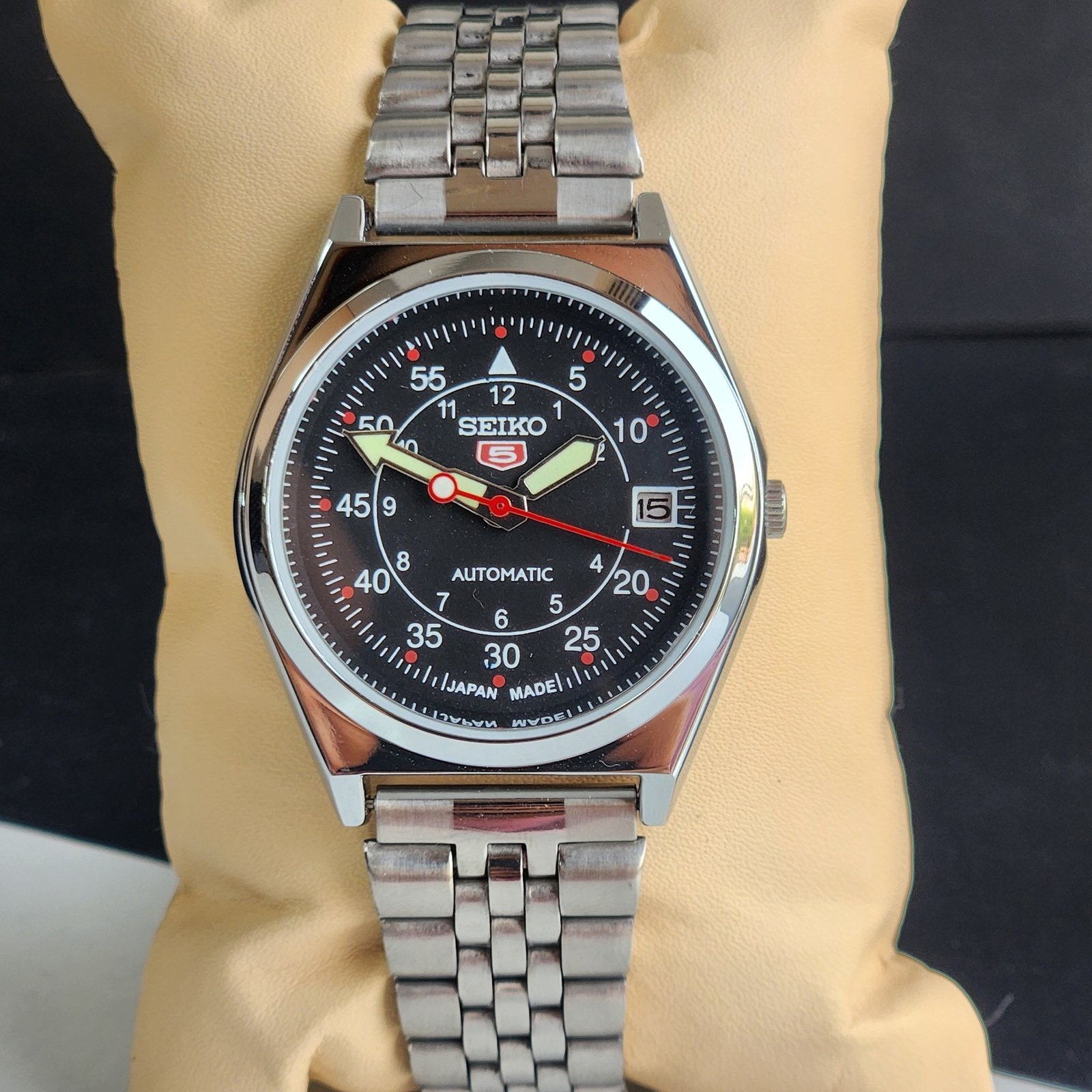 Vintage Refurbished Seiko 5 Black Face Automatic 6309A 17 Jewels Japan Men's Date Wrist Watch E24