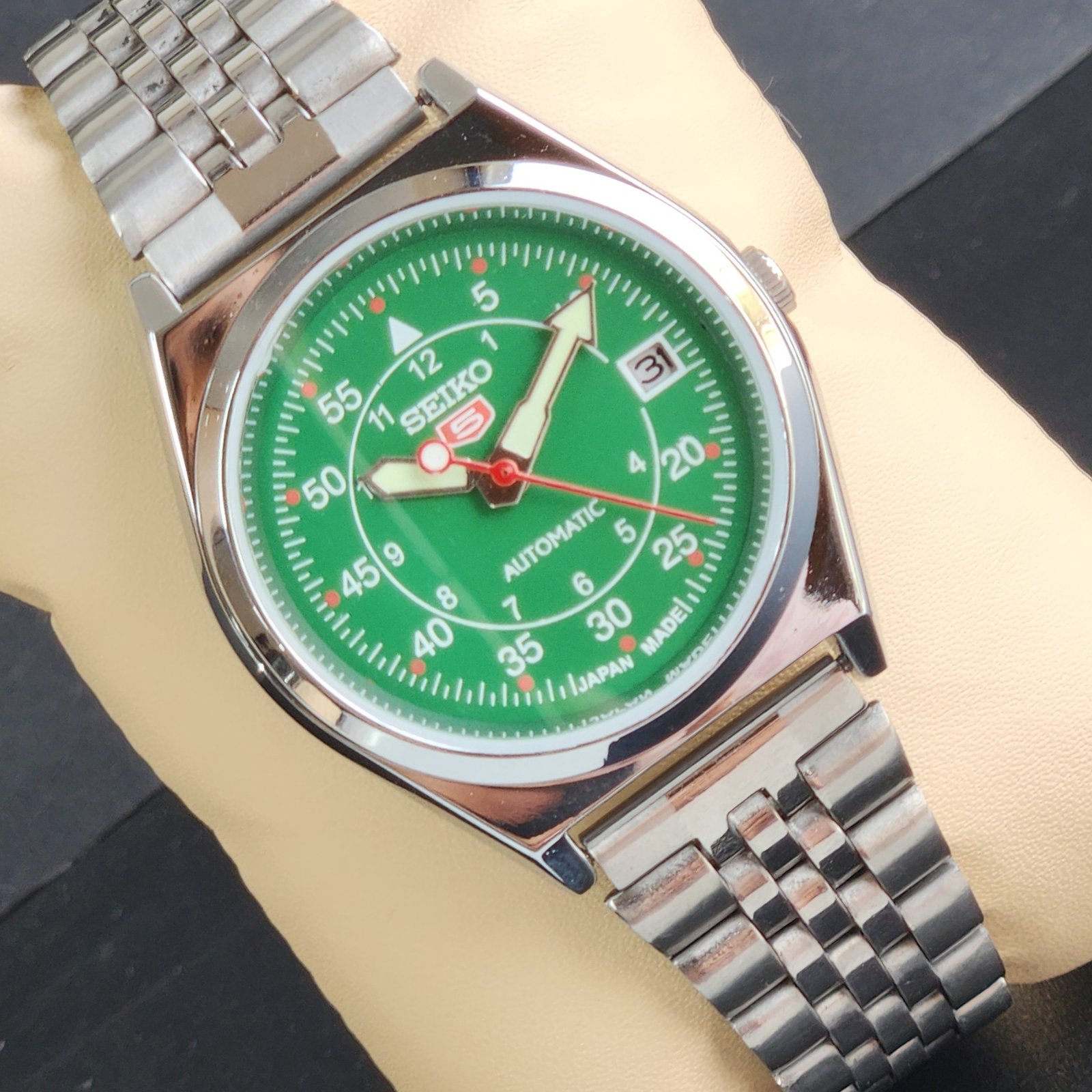 Vintage Refurbished Seiko 5 Green Face Automatic 6309A 17 Jewels Japan Men's Date Wrist Watch E27